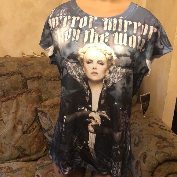 Charlize Theron Queen Snow White Huntsman shirt - Picture 2 of 3